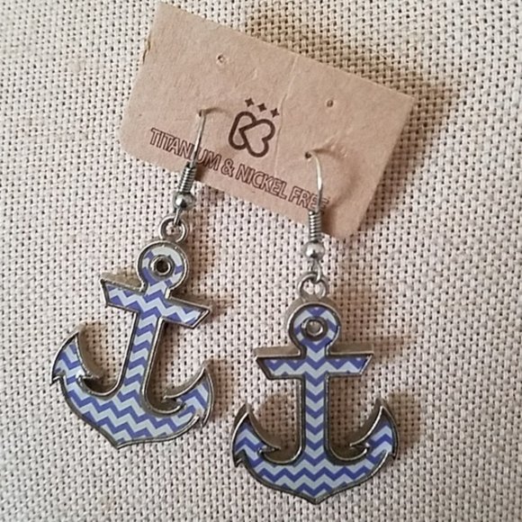 NEW Chevron Anchor Earrings - Last Pair - Picture 1 of 7